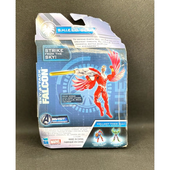 AVENGERS ASSEMBLE Collection Sky Attack FALCON 3.75 " action figure NIB - Picture 2 of 5